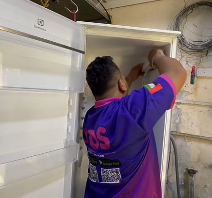 Fridge repair service in Dubai