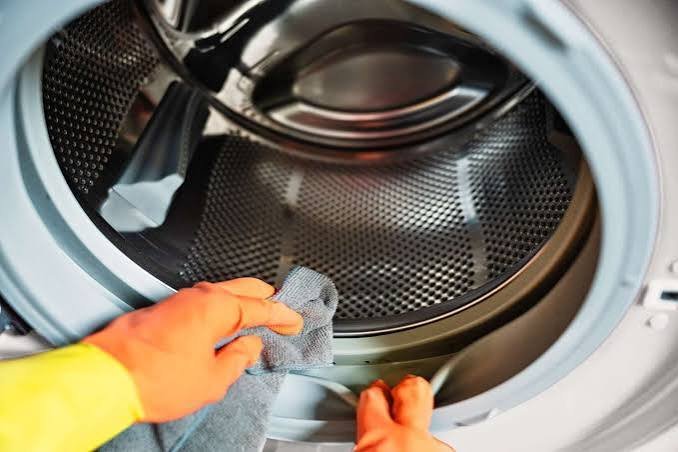Villa Cleaning Mistakes to Avoid in Dubai and Why Dust Keeps Coming Back?